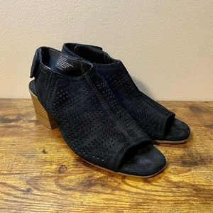 Women’s Black Sonoma Open Toe High Heel Sandle’s Size 9